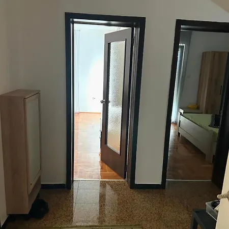 Stan Na Dan Miki Podgorica