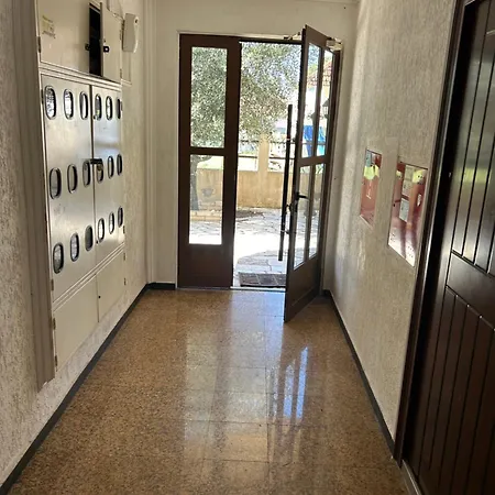 Stan Na Dan Miki Apartment *