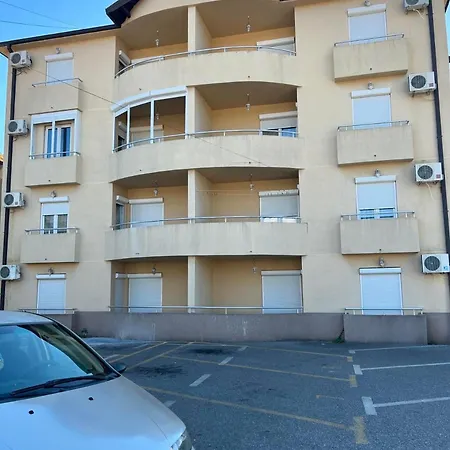 Stan Na Dan Miki Apartment Podgorica